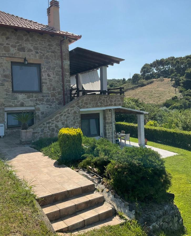 Stonehouse & Casa Al Sole E Al Mare Villa Nea Roda Exterior photo