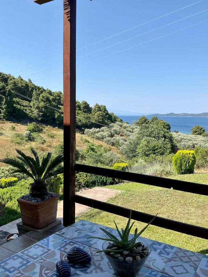 Stonehouse & Casa Al Sole E Al Mare Villa Nea Roda Exterior photo
