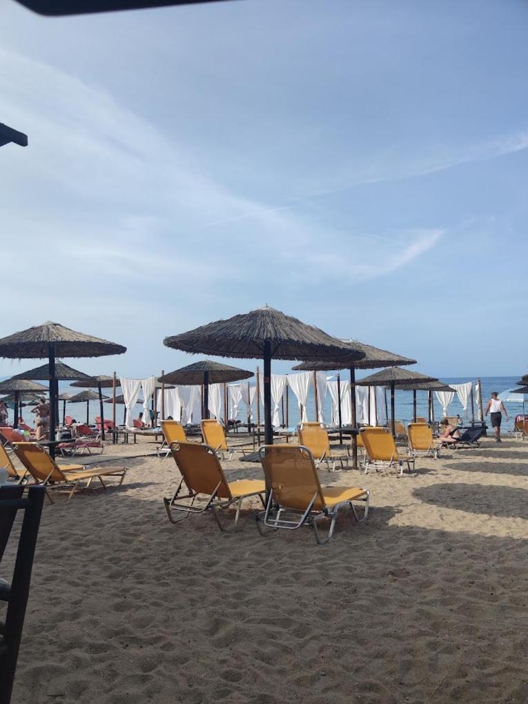 Stonehouse & Casa Al Sole E Al Mare Villa Nea Roda Exterior photo